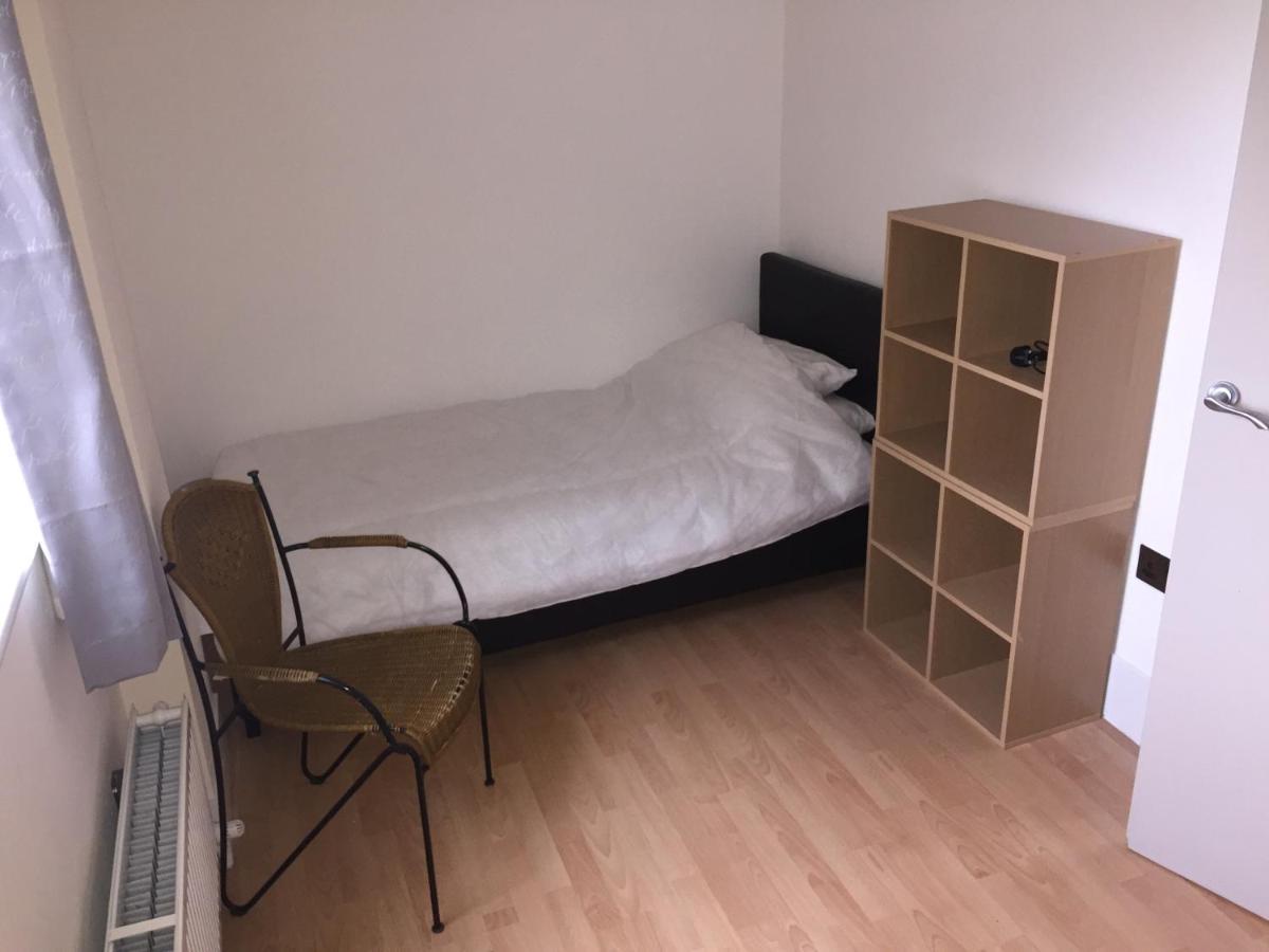 Large 2-Bed House Derbyshire Off Chatsworth Rd تشيسترفيلد المظهر الخارجي الصورة