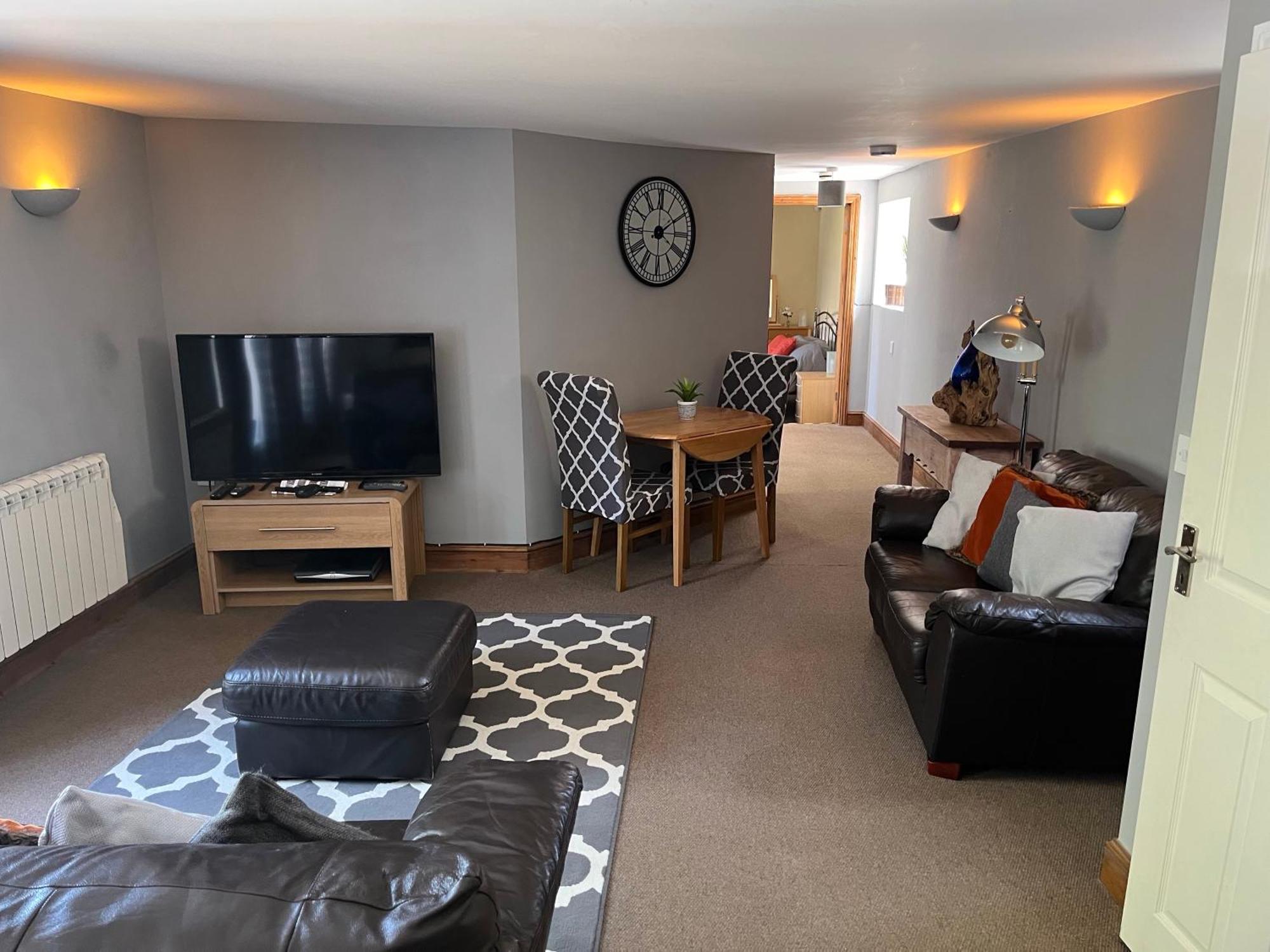 Large 2-Bed House Derbyshire Off Chatsworth Rd تشيسترفيلد المظهر الخارجي الصورة